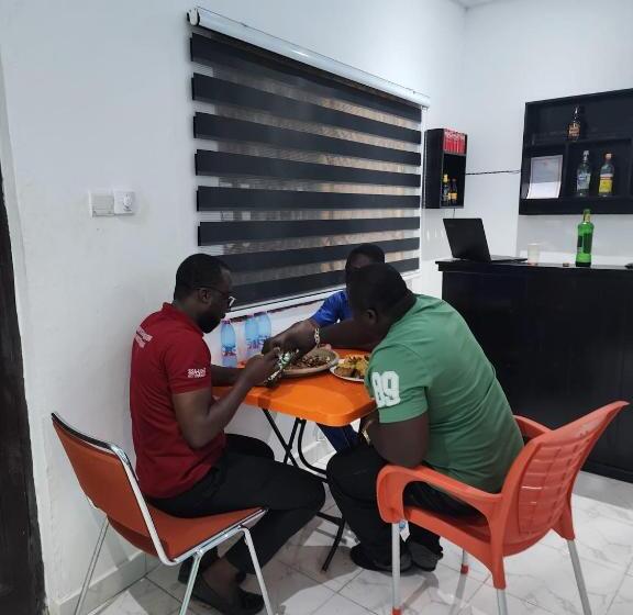 ペンション Oliver Cottage Guesthouse