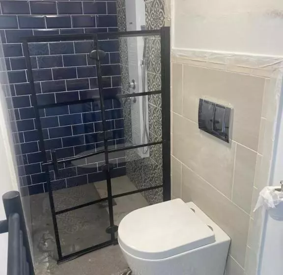 ペンション Studio With A Hot Tub And Garden