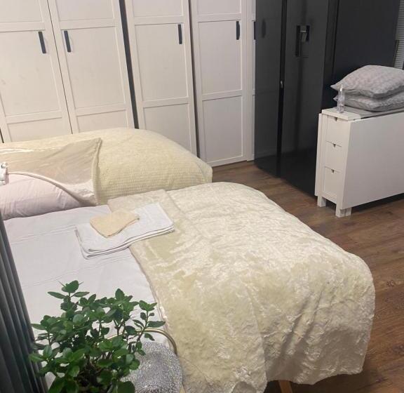 Pansiyon Studio With A Hot Tub And Garden