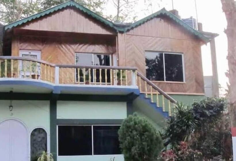 Lomakeskus Akarshan Bono Bunglow