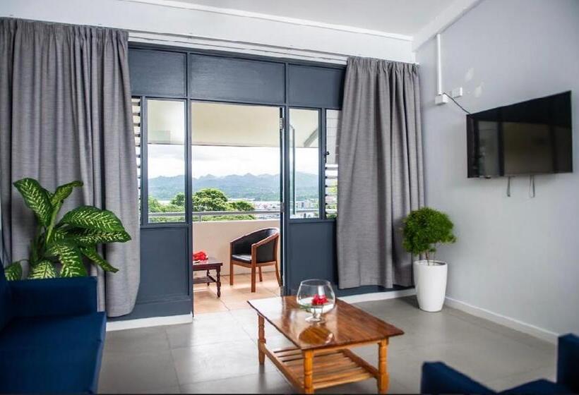 Yatulau Hotel And Conference