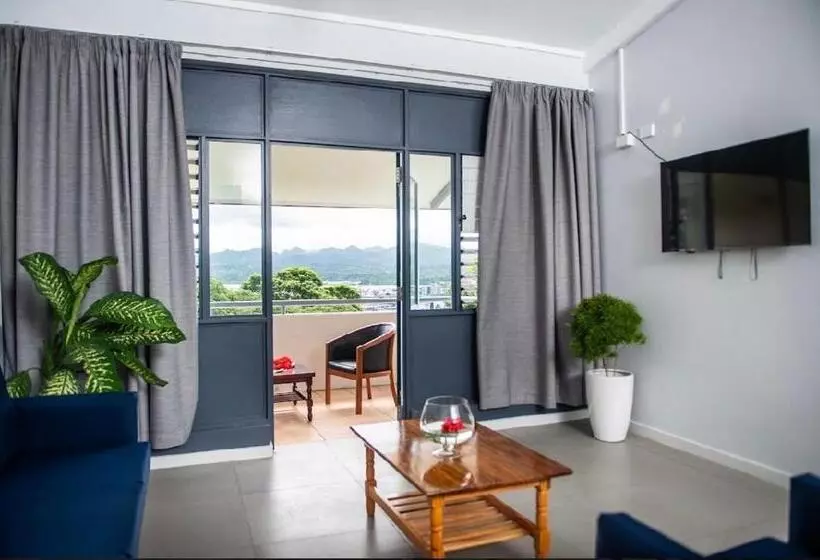 Yatulau Hotel And Conference