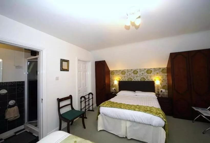 تختخواب و صبحانه Launard House