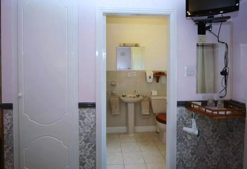 تختخواب و صبحانه Launard House