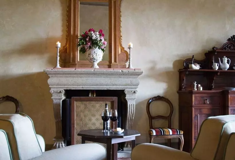 Aamiaismajoitus (B&B) Villa Fillinelle
