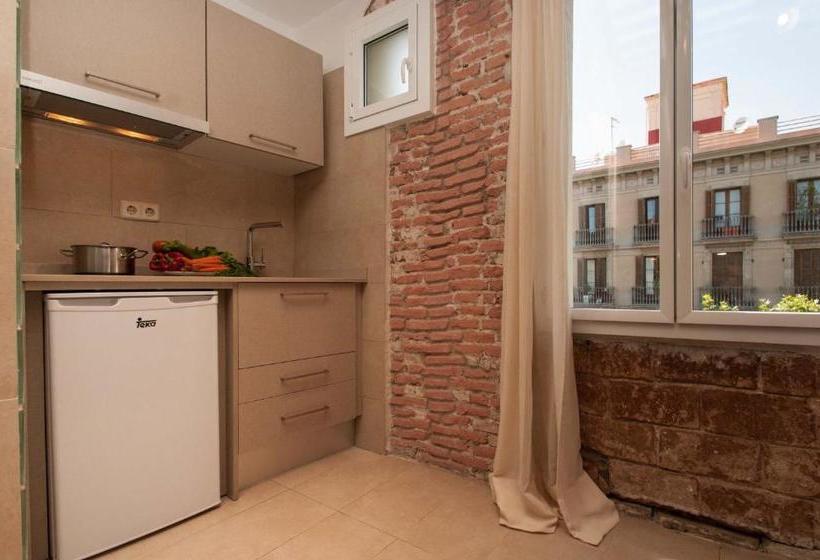 Decô Apartments Barcelona Born St