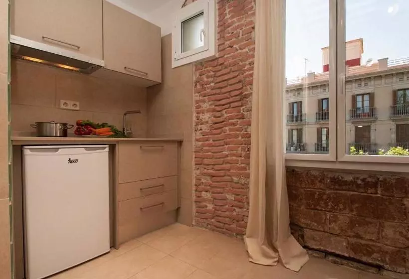 Decô Apartments Barcelona Born St