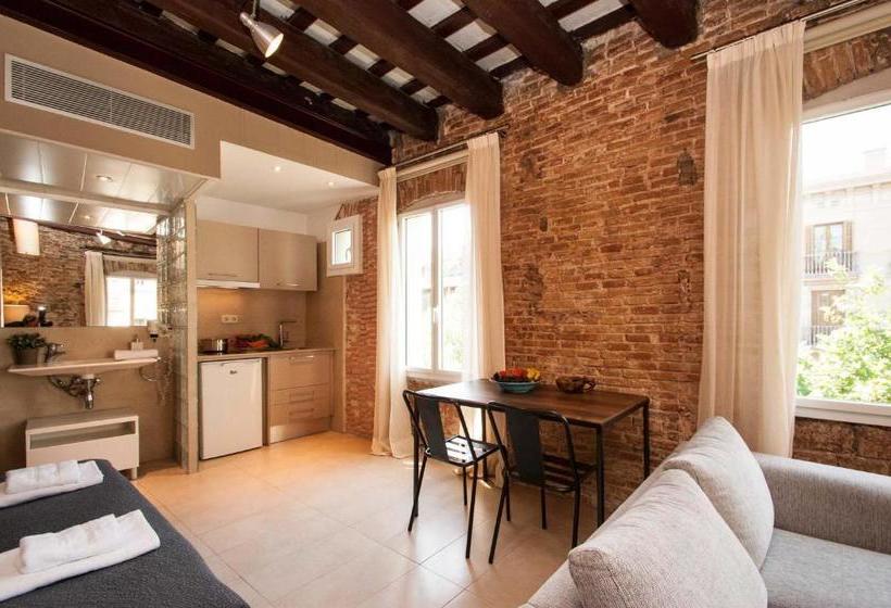 Decô Apartments Barcelona Born St