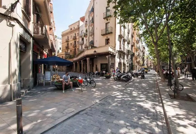 Decô Apartments Barcelona Born St