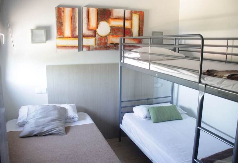 Hostal Francisco Salinas