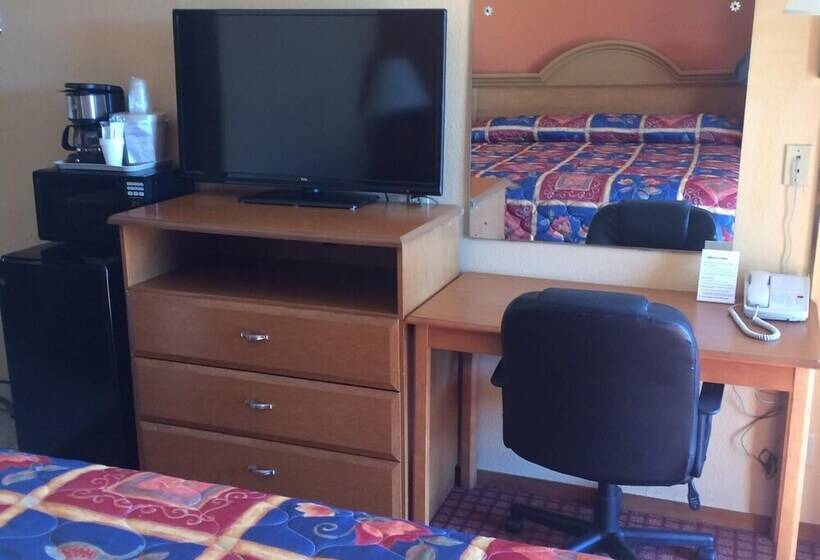 فندق Dequeen Courtyard Inn