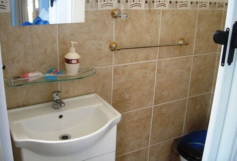 Отель Gold Reef Place