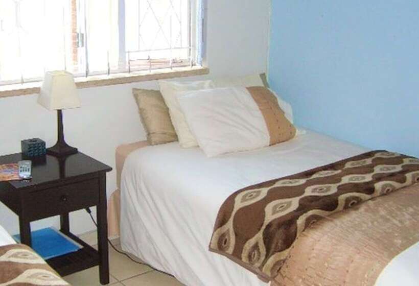 Отель Gold Reef Place