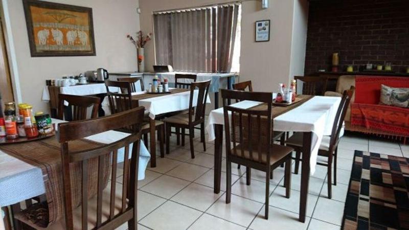 Отель Gold Reef Place