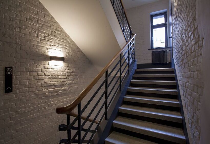 هتل Ilonn Boutique Limanowskiego