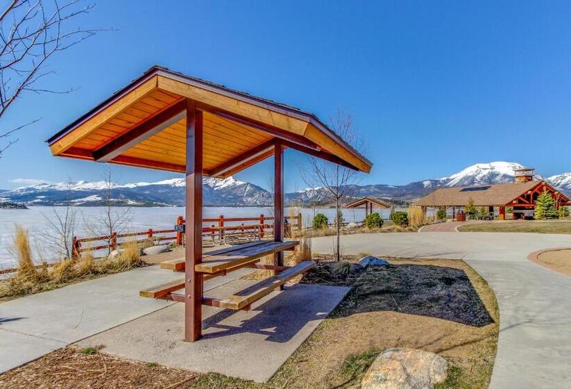 בית מלון כפרי Marina Place Condominiums