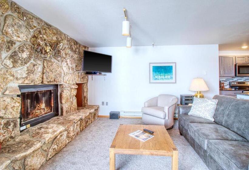 בית מלון כפרי Marina Place Condominiums