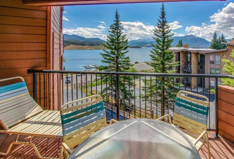 בית מלון כפרי Marina Place Condominiums