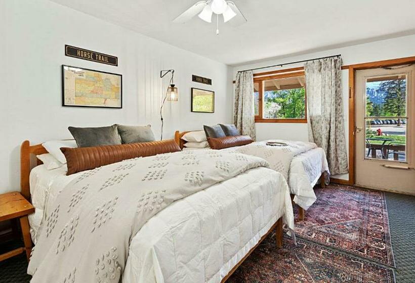 فندق Misty Mountain Lodge