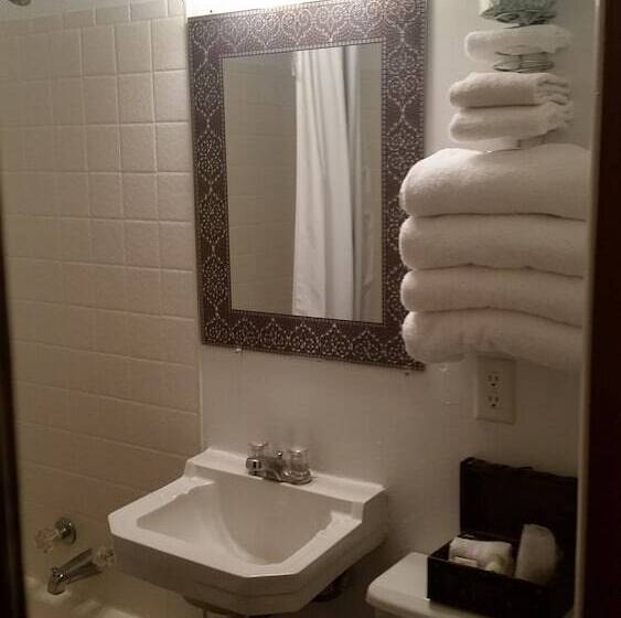 فندق Mystic Valley Inn