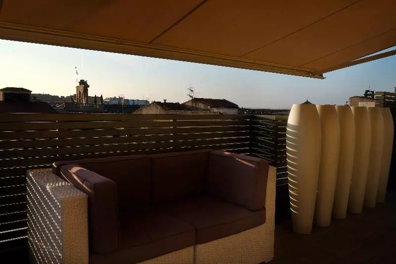 هتل Salamanca Suite Studios