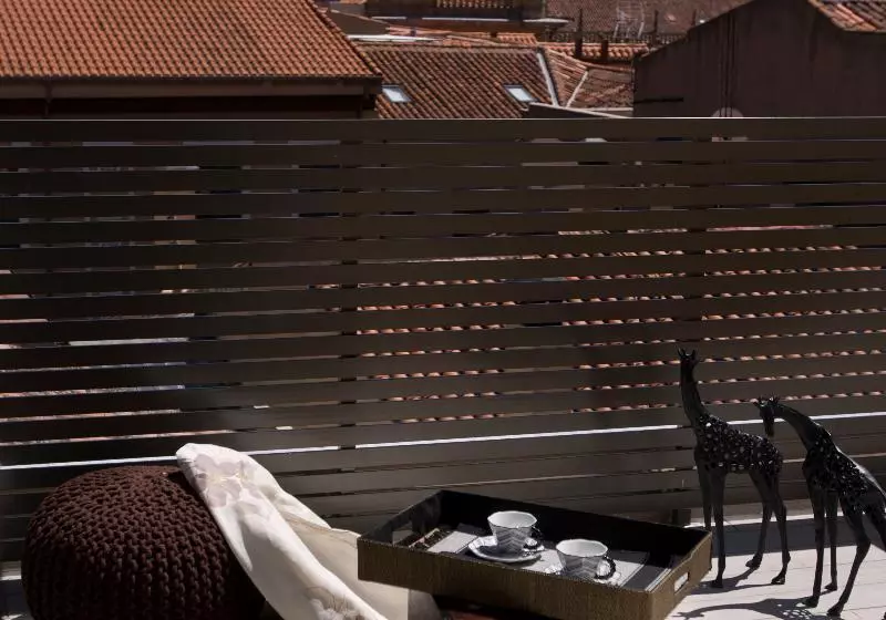 هتل Salamanca Suite Studios