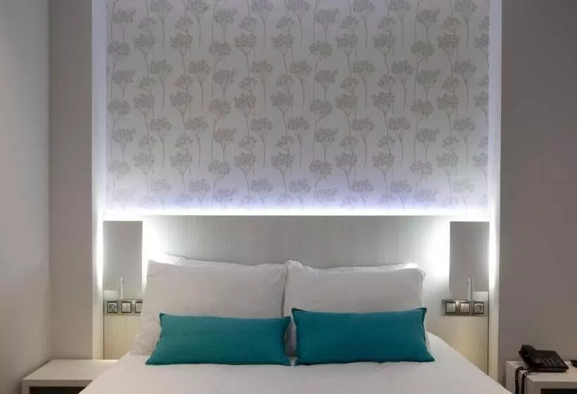 هتل Salamanca Suite Studios