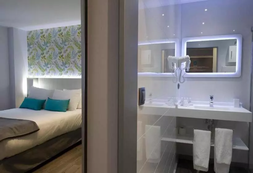 هتل Salamanca Suite Studios