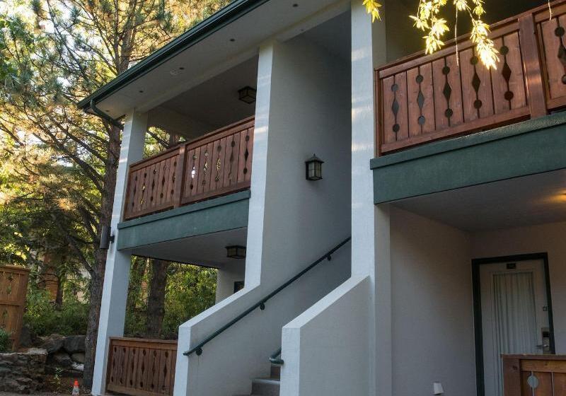 فندق Silver Moon Inn