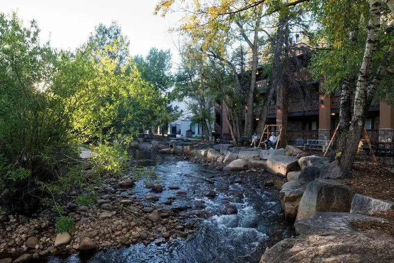 Hotelli Silver Moon Inn
