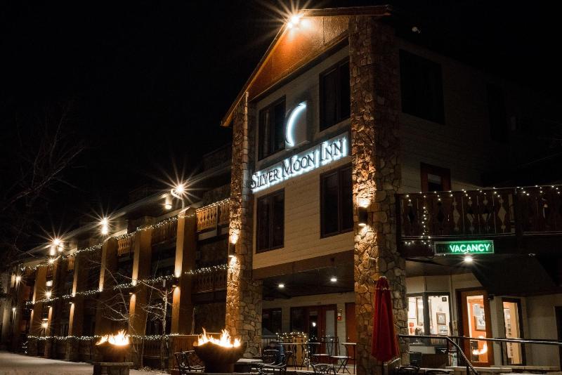فندق Silver Moon Inn