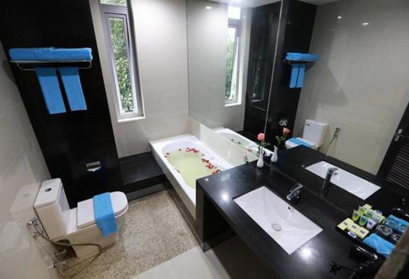 Hotel Tryp By Wyndham Yangon