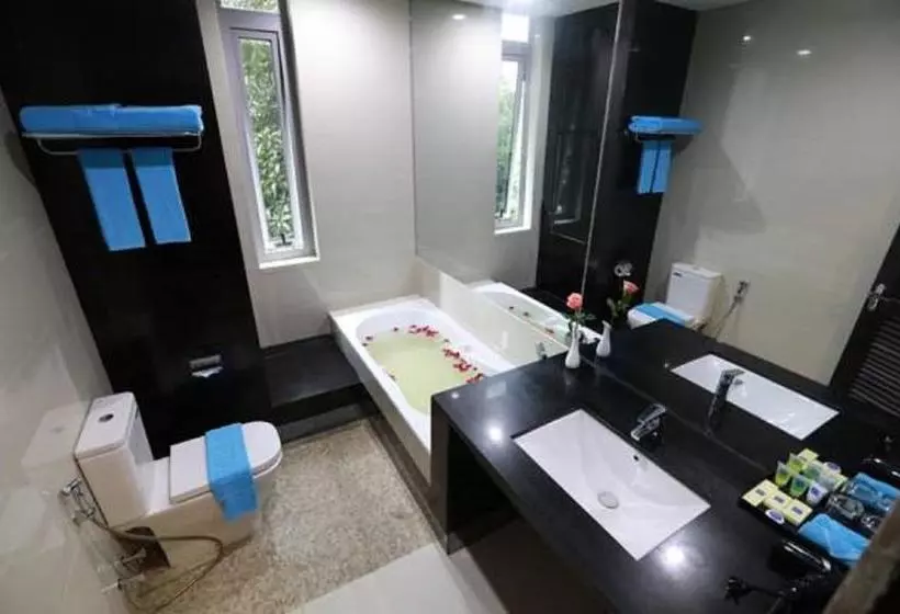Hotel Tryp By Wyndham Yangon