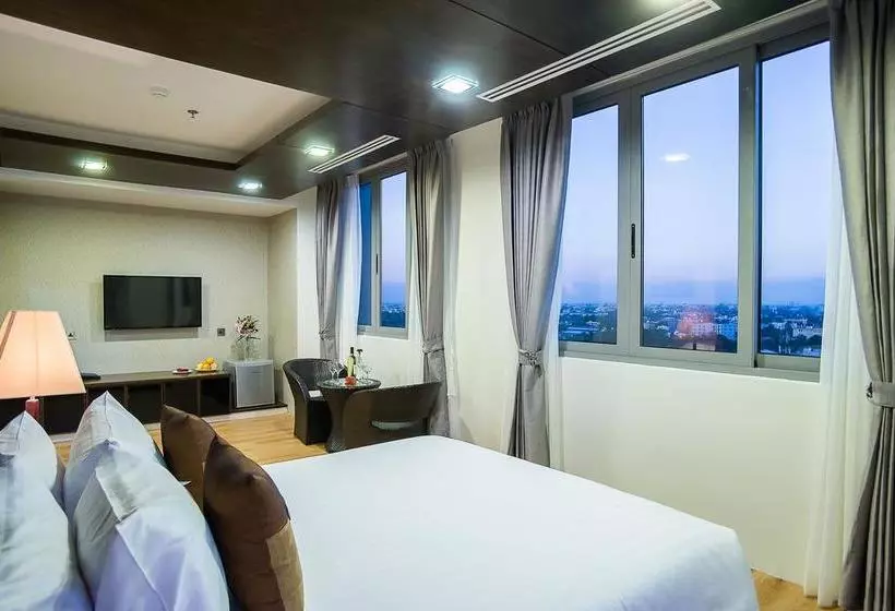 Hotel Tryp By Wyndham Yangon