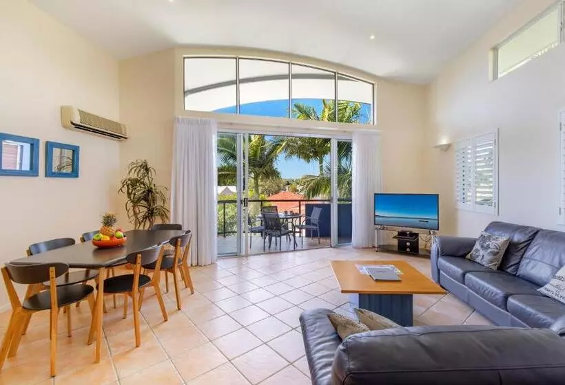 Hotelli Twin Quays Noosa