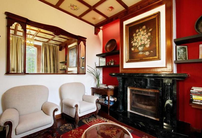 هتل Villa Das Rosas