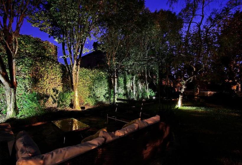 هتل Villa Das Rosas