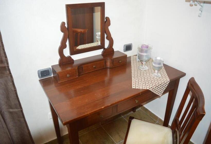 호텔 Villa Tre Colli Agri B&b