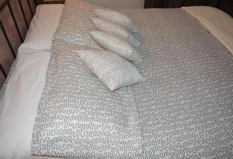 호텔 Villa Tre Colli Agri B&b