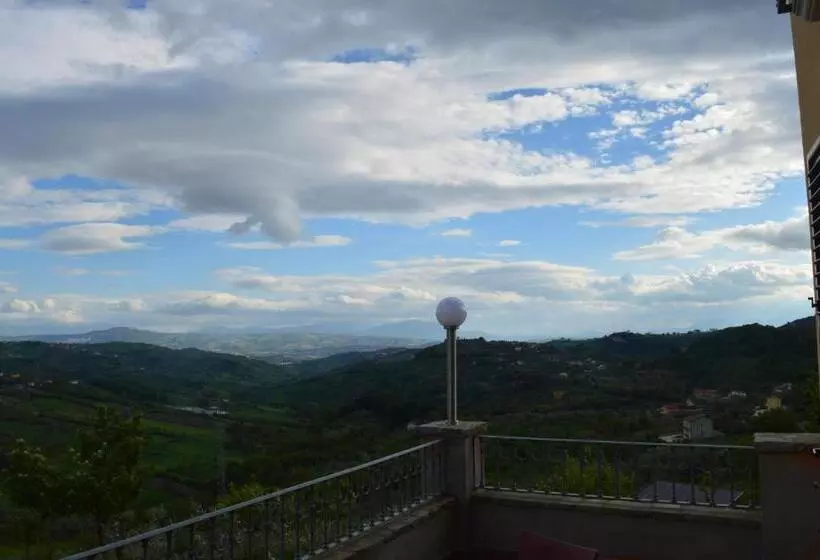 ホテル Villa Tre Colli Agri B&b