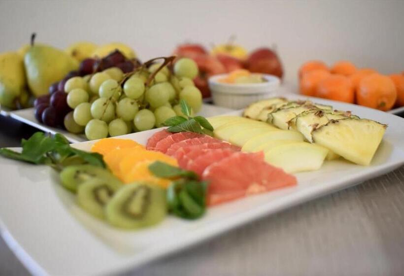 בית מלון כפרי Zamek Centrum