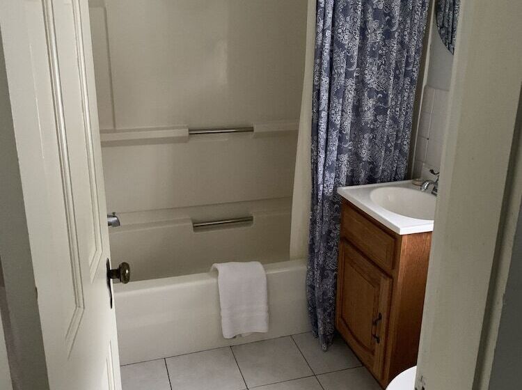 Lovett S Inn And Restaurant