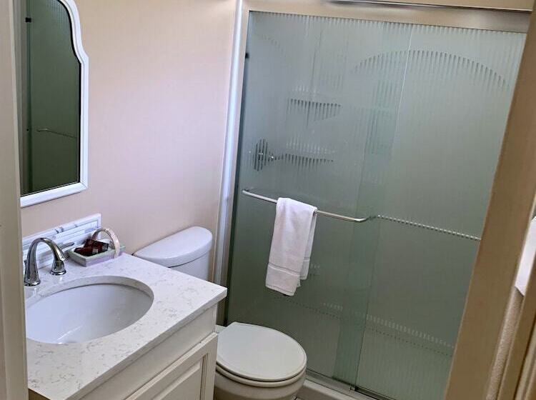 Lovett S Inn And Restaurant