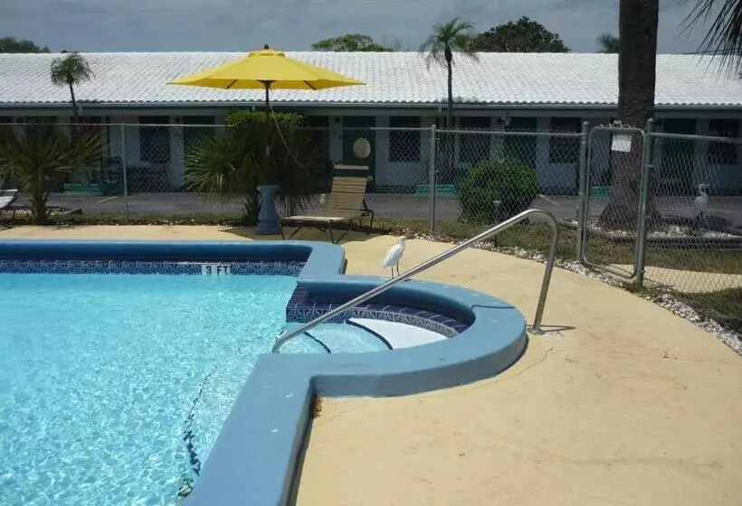 Palm Court Motel