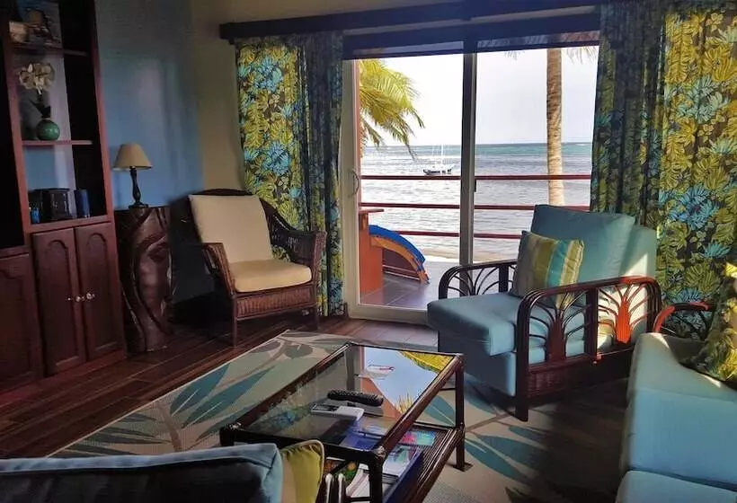 Tres Cocos Resort