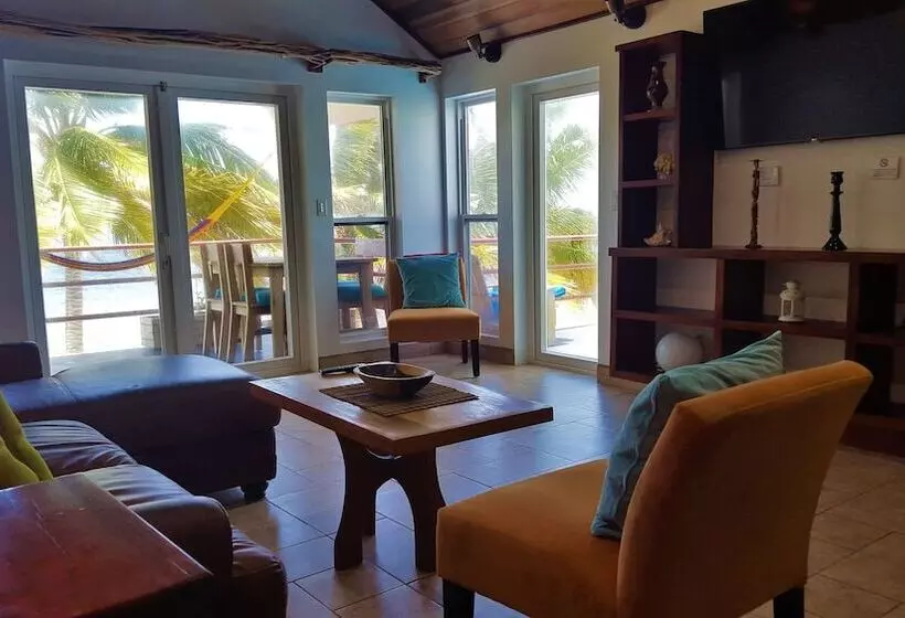 Tres Cocos Resort