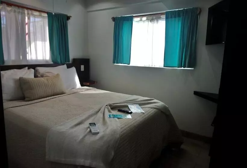 Tres Cocos Resort