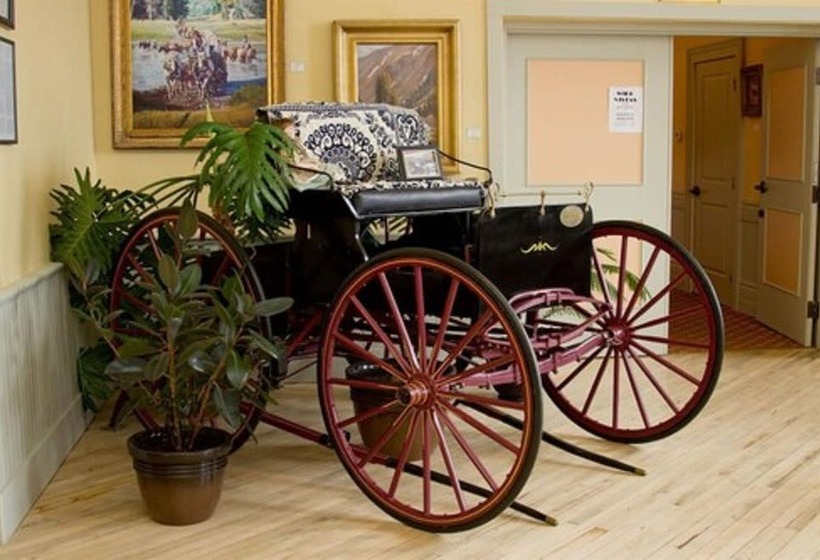 Windsor Hotel & Restaurant