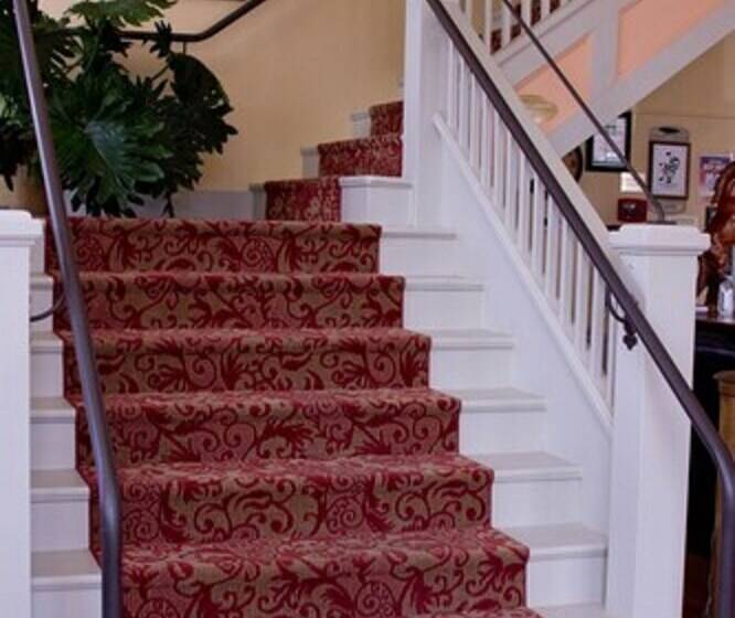 Windsor Hotel & Restaurant