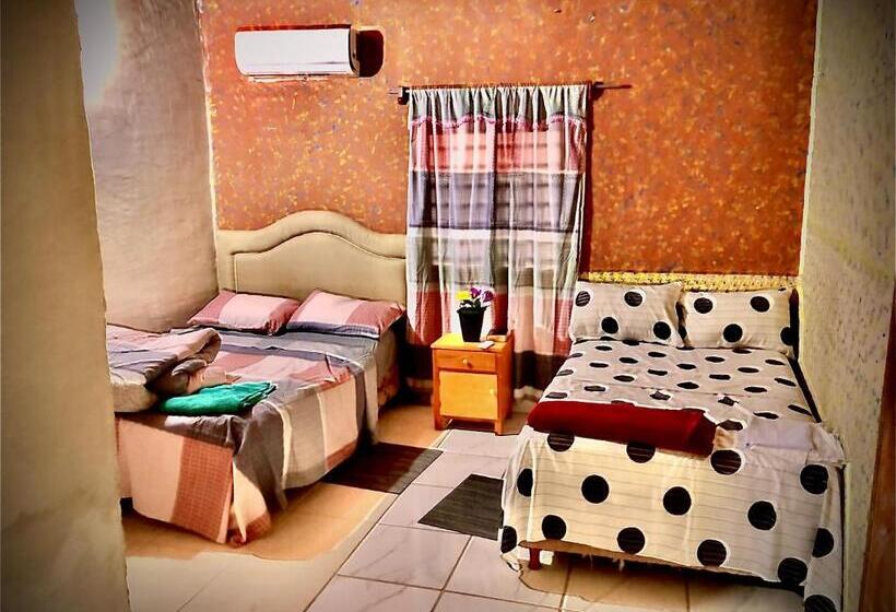 تختخواب و صبحانه La Escala Aeropuerto